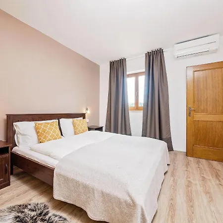 Modern Villa With Private Swimming Pool In Krsan