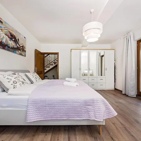 Villa Modern Villa With Private Swimming Pool In Krsan *