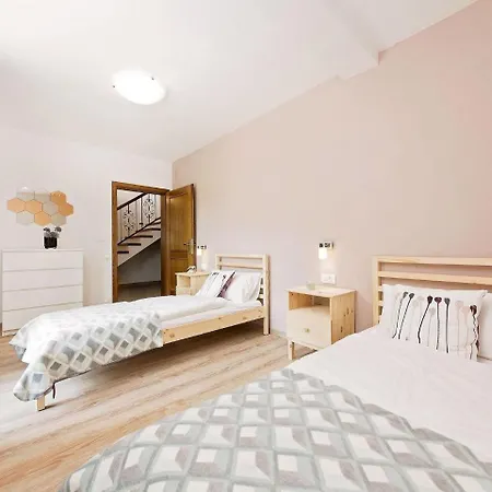 Modern Villa With Private Swimming Pool In Krsan Plomin