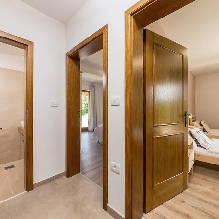 Villa Modern Villa With Private Swimming Pool In Krsan *
